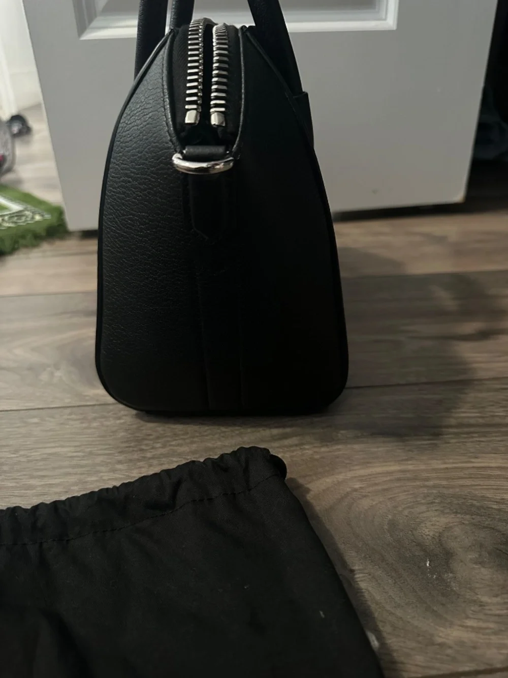 Givenchy Mini Antigona (black with silver hardware) - Picture 3 of 10